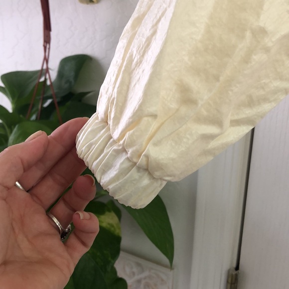 Future Collective By Gabriella -Johnson White/Ivory  Windbreaker Cute Long Sz SM - Picture 7 of 16